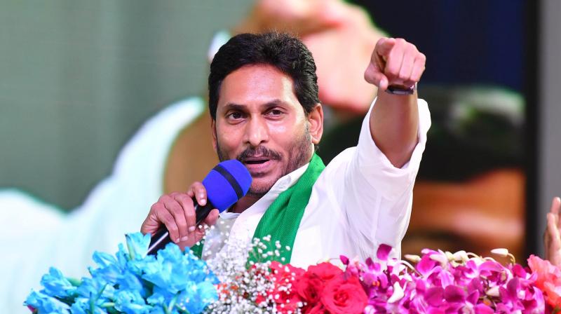 ఏపీలో కాంగ్రెస్ ఖాళీ.. జగన్ వ్యూహం అదేనా?