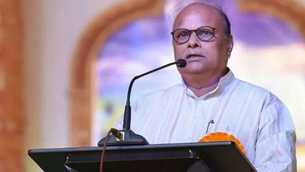 రాజకీయాలకు యనమల గుడ్ బై - కండీషన్స్ అప్లై..!!