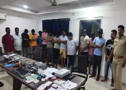 ఛాంపియన్స్‌ ట్రోఫీ ఫైనల్‌పై బెట్టింగ్‌! రాజానగరంలో బెట్టింగ్‌ ముఠాను పట్టుకున్న పోలీసులు