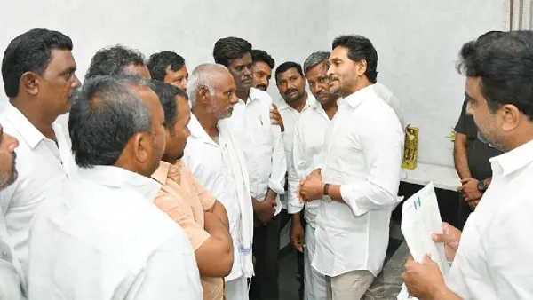 పల్నాడు కేంద్రంగా రంగంలోకి జగన్ -తొలి సమరం..!!