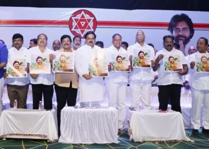 తుది దశకు వచ్చిన ఆవిర్భావ సభ ఏర్పాట్లను పరిశీలించి, వివిధ కమిటీల నాయకులు, రాష్ట్ర నాయకులతో ప్రత్యేకంగా సమావేశం నిర్వహించిన పీఏసీ చైర్మన్, మంత్రి శ్రీ నాదెండ్ల మనోహర్ గారు