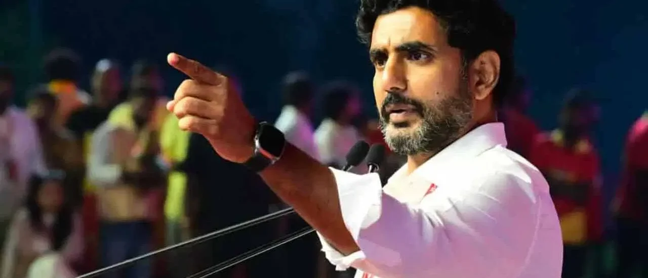 Govt Schools: ‘ఒక్క ప్రభుత్వ బడిని మూసేది లేదు.. ఈ ఏడాదిలోపే మెగా డీఎస్సీ పూర్తి’.. మంత్రి లోకేష్‌
