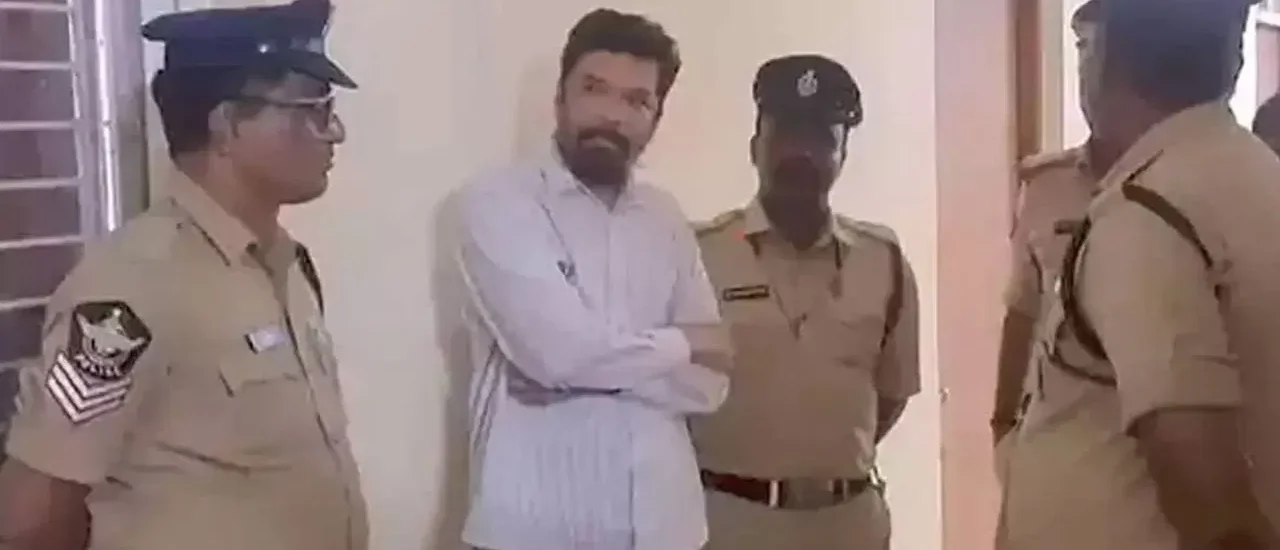 Posani: ఏపీలో పోసానిపై ఎన్ని కేసులు నమోదయ్యాయి.. ఇప్పుడు ఆయన ఎక్కడున్నారు..?