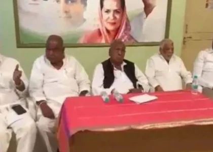 వీహెచ్‌ ఇంట్లో మీటింగ్‌! కాంగ్రెస్‌ హై కమండ్ సీరియస్