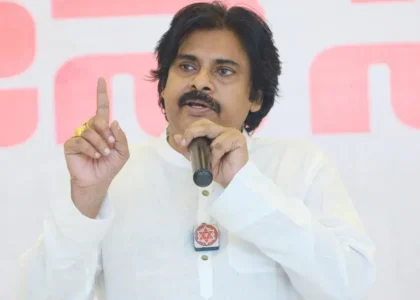 నా వాళ్లు అనుకుంటే ఇలా చేస్తారా..? ఫిల్మ్ ఇండస్ట్రీకి పవన్ డైరెక్ట్ వార్నింగ్ : ఏపీ డిప్యూటీ సీఎం పవన్ కల్యాణ్