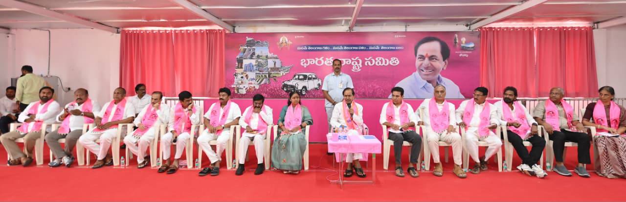 30 వేల మెజార్టీతో మనదే విజయం ..తేల్చేసిన కేసీఆర్