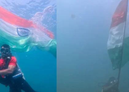 కడలి గర్భంలో మువ్వన్నెల పతాకం రెపరెపలు..